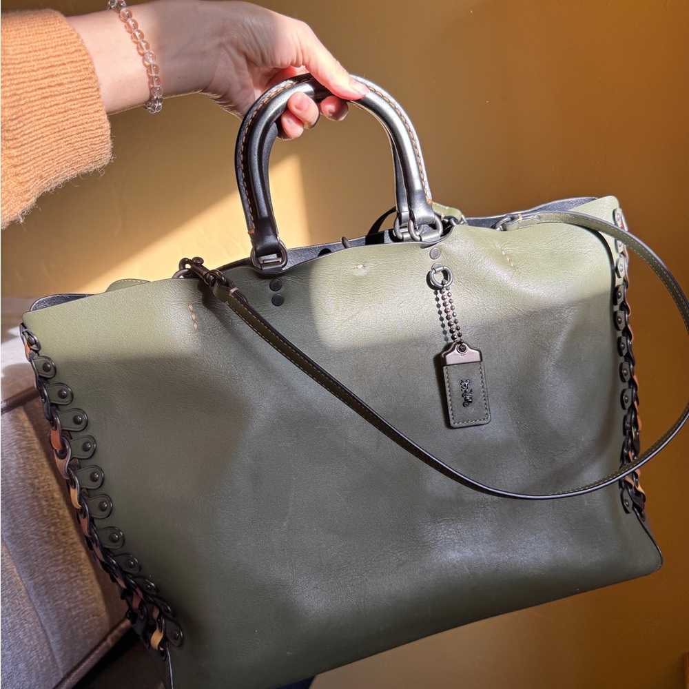 Uswd coach Elegant Olive Green rougeTote Bag